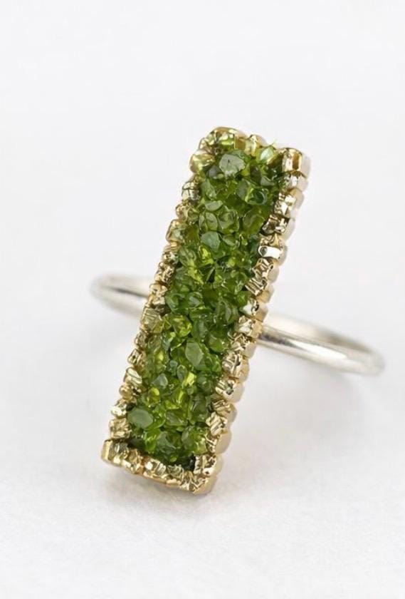 Anillo de peridoto natural,en plata con baño dorado-Anillo minimalista-Joyeria artesanal-Regalo mujer
