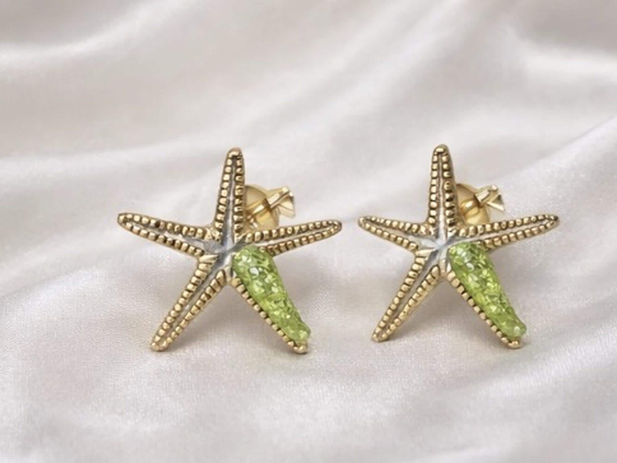 Pendiente estrena de mar de plata con peridoto-Pendiente elegante ,hecho a mano-Joya inspirada en el oceano-Regalo mujer.