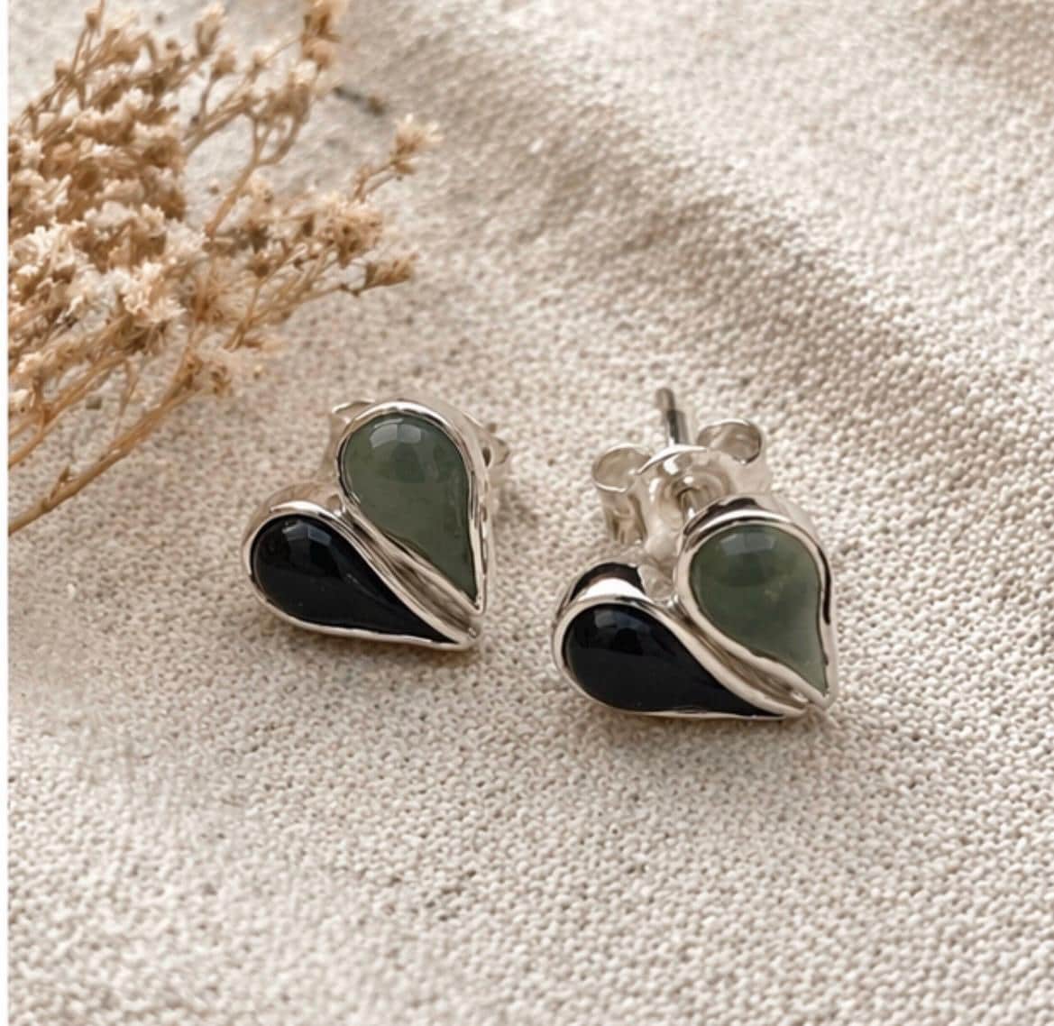 Pendientes de plata con olivina y obsidiana | Pendientes pequeños elegantes | Joyería artesanal minimalista | Regalo mujer