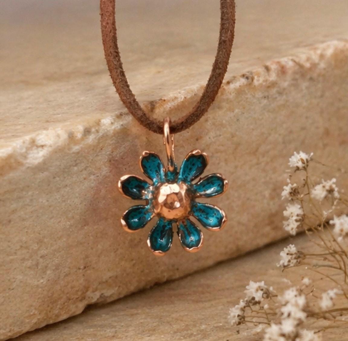 Colgante Margarita Natural con Baño de Cobre | Collar Floral Real | Joyería Botánica Artesanal | Regalo Delicado y Original -Regalo mujer
