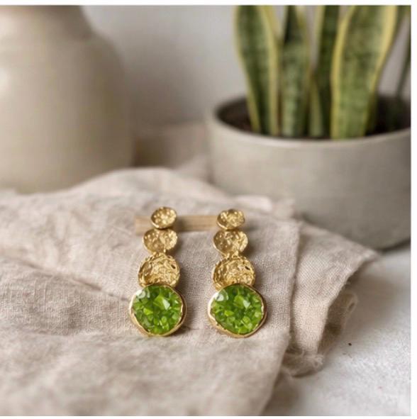 Pendiente de plata,con baño dorado,con peridoto-Pendientes colgantes artesanales verdes-joyeria elegante hecha a mano ,para mujer