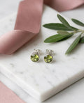 Pendientes de Peridoto(olivina) en Plata -Pendientes de Piedra Verde -Joyería artesanal -Estilo Minimalista y Elegante, Regalo para mujer