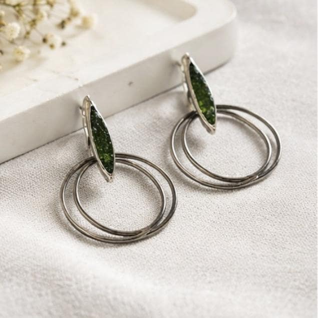Pendientesde plata y cobre con peridoto(olivina)natural-Diseño elegante y artesanal-joyeria minimalista-regalo mujer