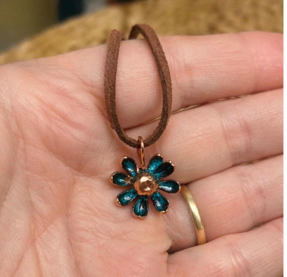 Colgante Margarita Natural con Baño de Cobre | Collar Floral Real | Joyería Botánica Artesanal | Regalo Delicado y Original -Regalo mujer