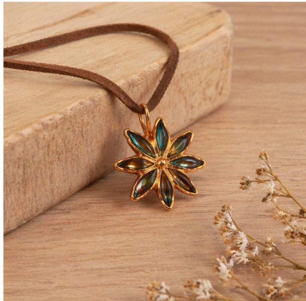 Colgante de Anís Estrellado en Cobre | Collar Boho Artesanal | Joyería Natural | Amuleto Protector y Energético