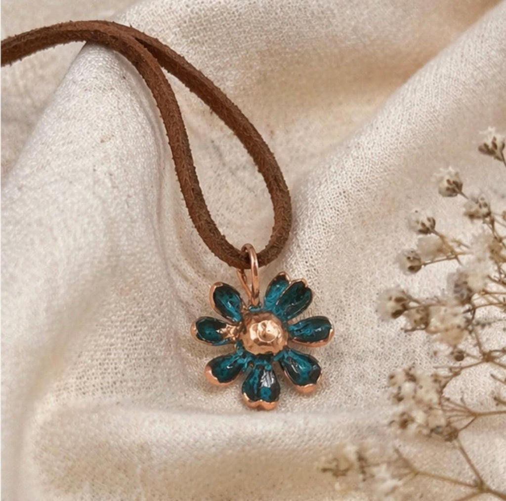 Colgante Margarita Natural con Baño de Cobre | Collar Floral Real | Joyería Botánica Artesanal | Regalo Delicado y Original -Regalo mujer