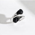 Anillo ajustable de plata con lava volcánica – Joyería artesanal minimalista – Piedra natural negra -Regalo mujer