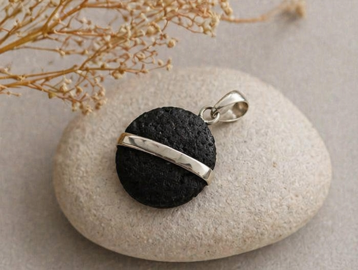Colgante de Plata 925 con Lava Volcánica Natural | Collar Artesanal Elegante | Joyería Minimalista
