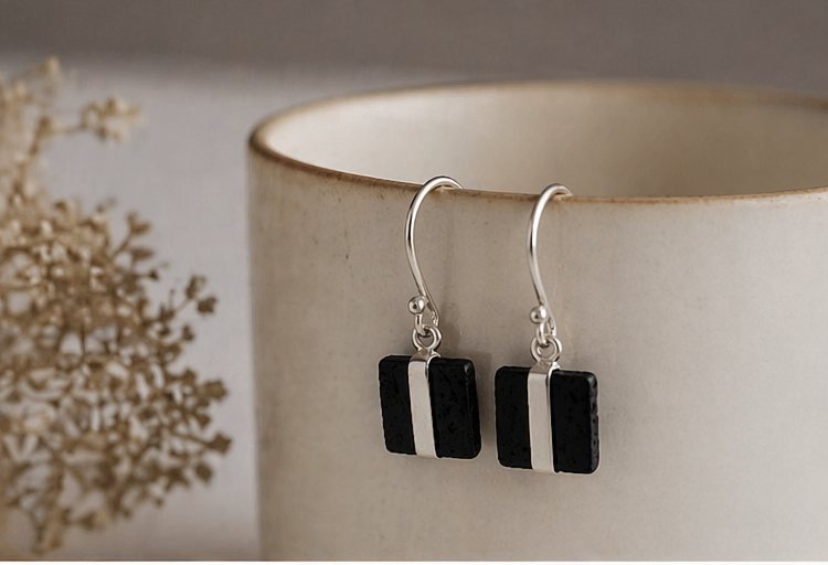 Pendientes de Plata 925 con Lava Volcánica Negra | Earrings Minimalistas Elegantes | Joyería Artesanal Moderna
