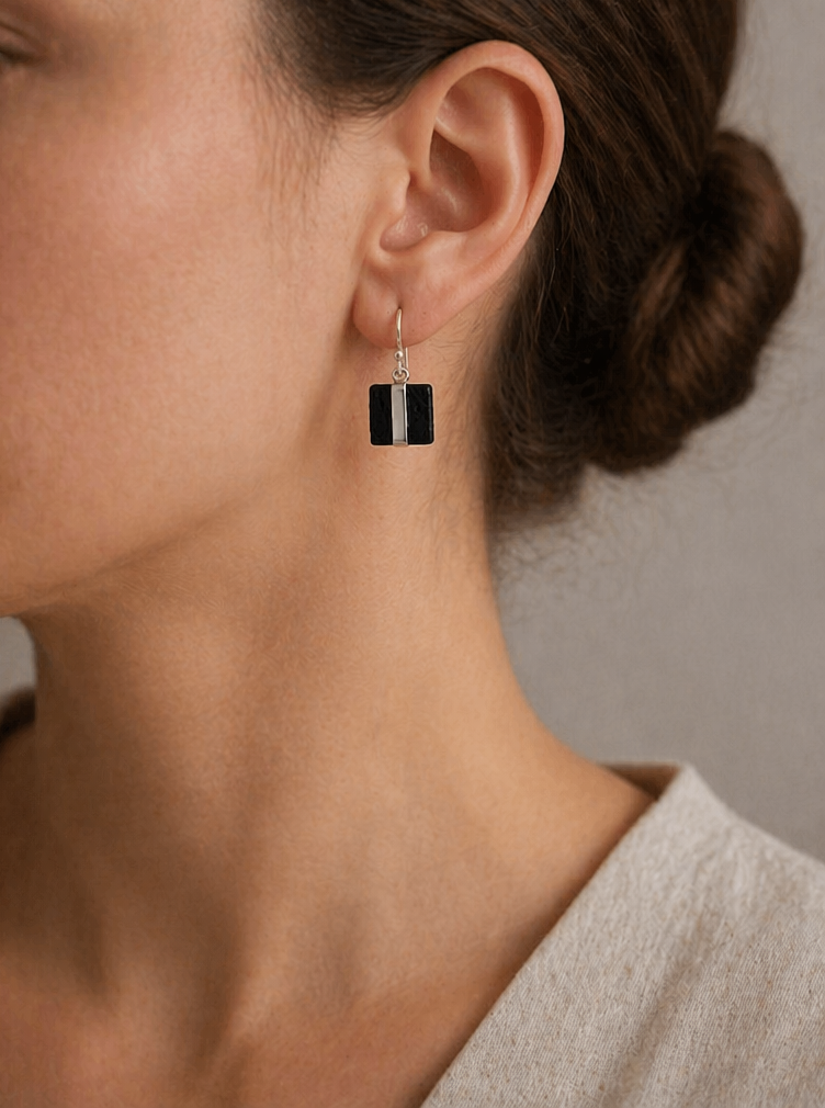 Pendientes de Plata 925 con Lava Volcánica Negra | Earrings Minimalistas Elegantes | Joyería Artesanal Moderna