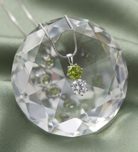 Collar de Peridoto y Circonita en Plata 925, Colgante de Dos Piedras para Mujer, Regalo Elegante y Minimalista para Ella.