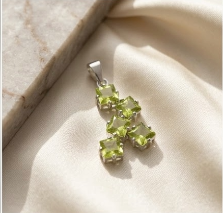 Colgante de Racimo de Peridoto en Plata de Ley 925, Collar de Piedras Geométricas Verdes, Joyería Artística y Moderna, Regalo Exclusivo para Mujer