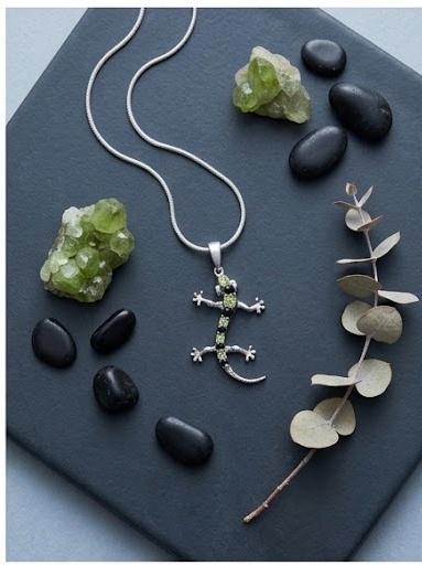 Colgante de Salamandra en Plata de Ley 925, Collar de Peridoto Natural y Obsidiana Negra, Joyería de Animal Totem, Regalo Original.
