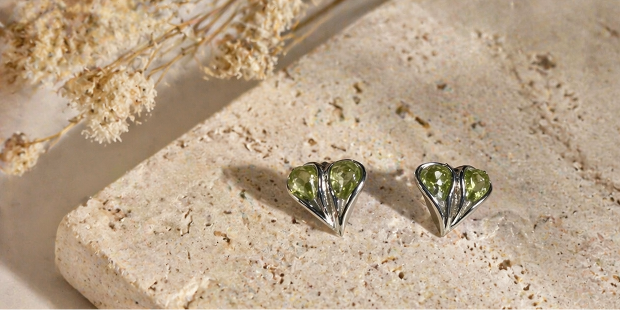Pendientes de Peridoto en Plata 925 – Diseño Corazón Verde, Joyería Fina Artesanal